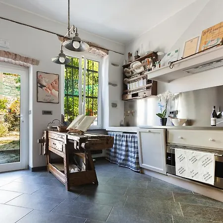 Rooms And Breakfast Casa Balin Guest house Recco
